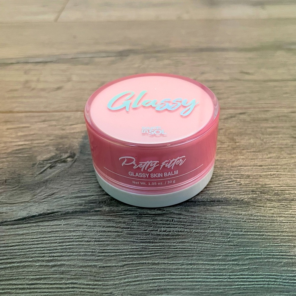 Pretty Filter Glassy Skin Balm BRAND NEW